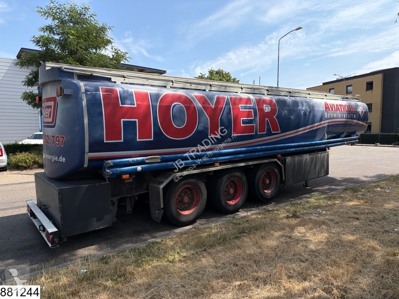 Félpótkocsi  Fuel 40.500 liter, 8 Comp