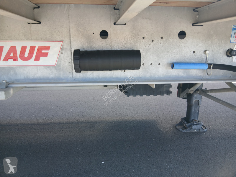 نصف مقطورة Fruehauf
