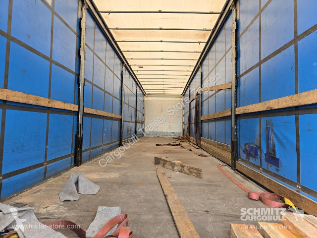 نصف مقطورة Schmitz Cargobull Semitrailer...