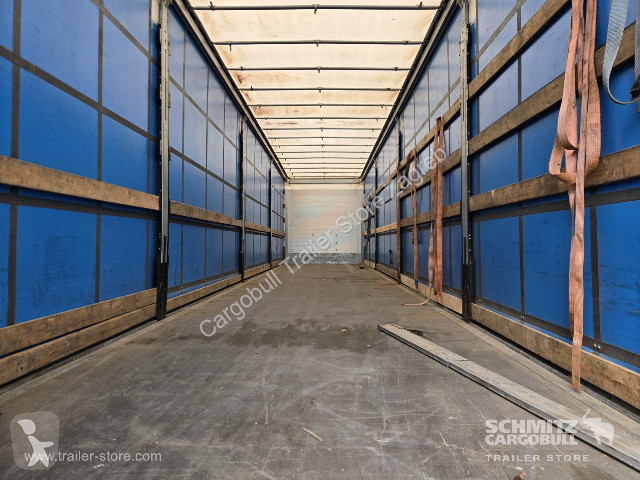 نصف مقطورة Schmitz Cargobull Semitrailer...