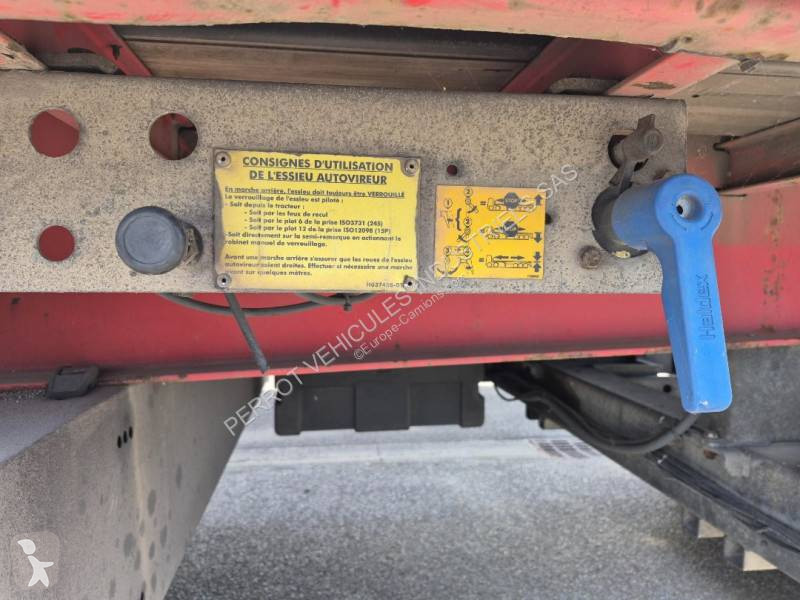 نصف مقطورة Fruehauf