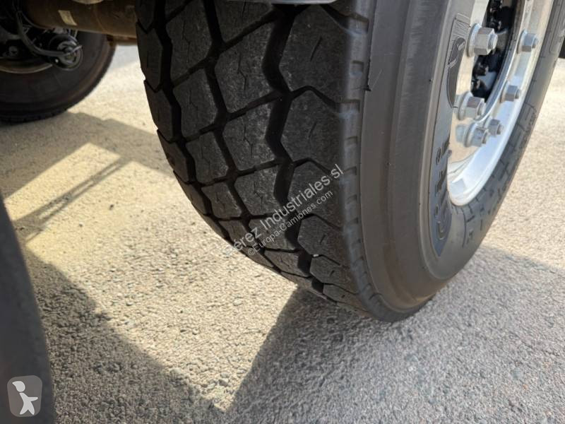 نصف مقطورة Schmitz Cargobull 3 ejes