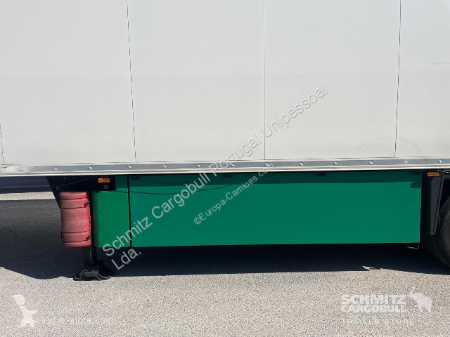 نصف مقطورة Schmitz Cargobull Semitrailer Reefer...
