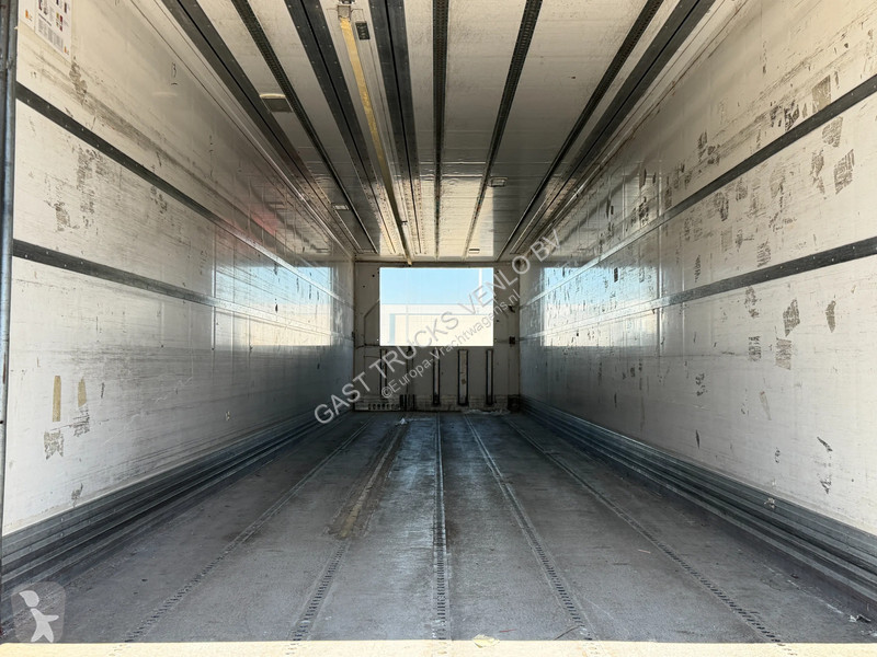 نصف مقطورة Floor Closed Box / Stuur-As /...