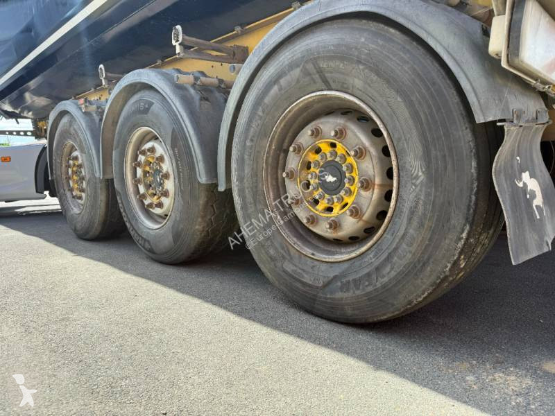 Semi remorque Schmitz Cargobull benne TP 3essieux