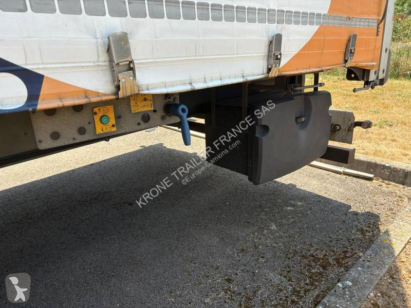نصف مقطورة Fruehauf