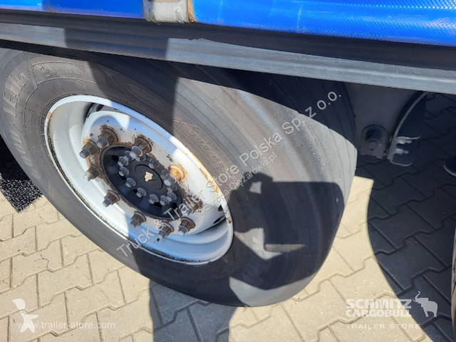 Полуремарке Schmitz Cargobull Schiebeplane...