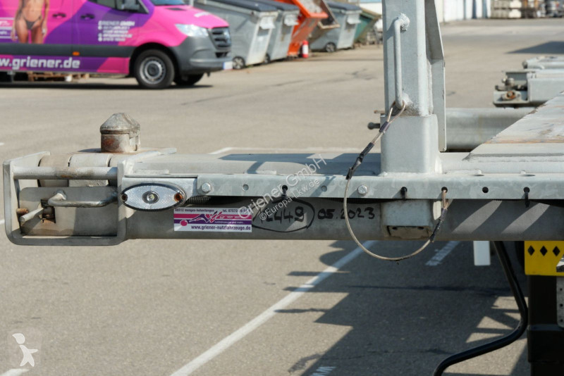 Semiremorca Renders TYPE EURO 820 / LIFT...