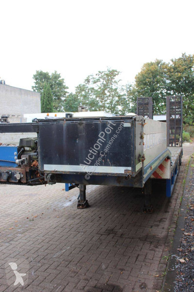 Semi remorque Kässbohrer LB3e
