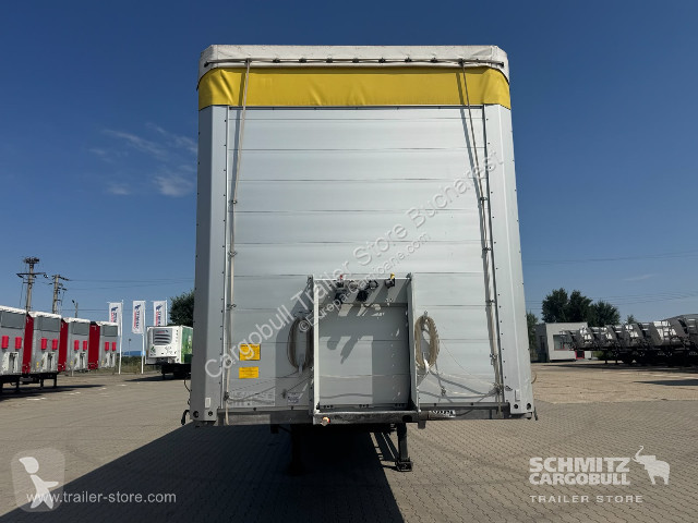 نصف مقطورة Schmitz Cargobull Curtainsider Standard