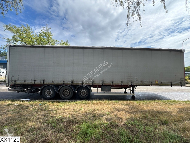 Fruehauf Tautliner semi-trailer