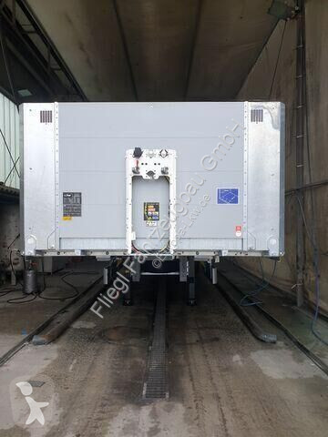 Трал Fliegl 3-Achs Jumbo Plateau