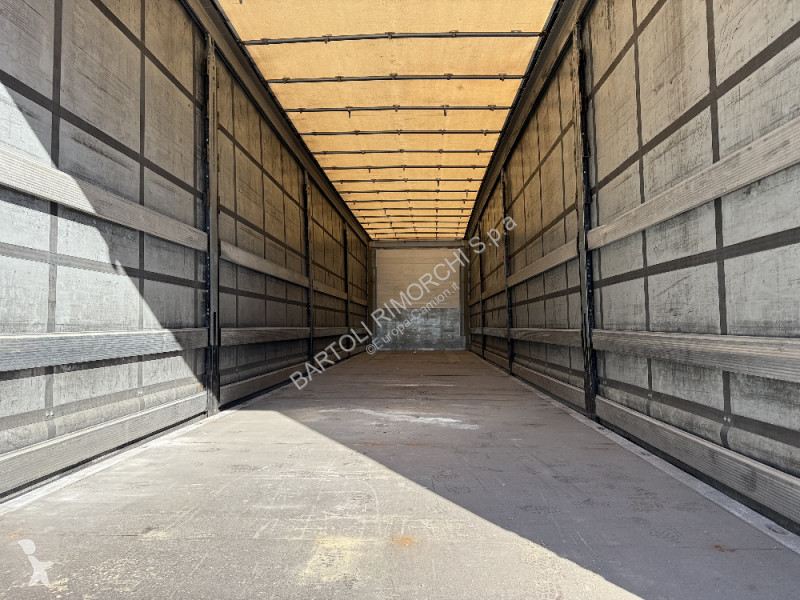 Félpótkocsi Schmitz Cargobull SEMIRIMORCHIO,...