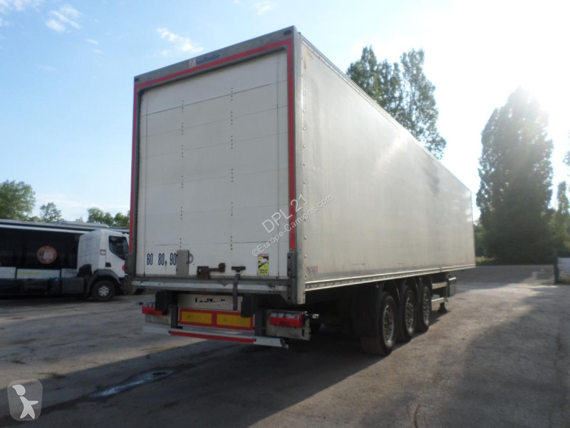 Semiremorca Lecitrailer  FOURGON 3 ESSIEUX P3EA