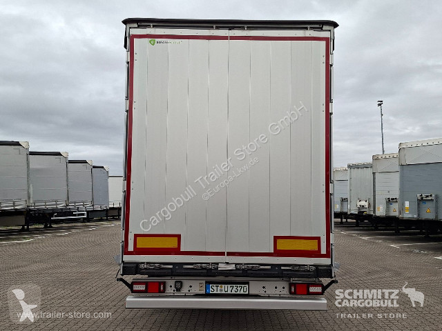 Полуприцеп Berger Curtainsider Mega Getränke