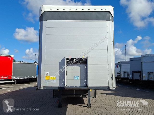 Полуприцеп Berger Curtainsider Standard Getränke