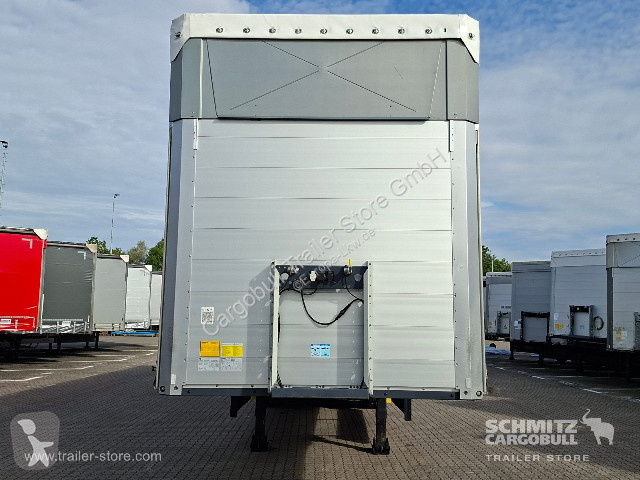 Полуприцеп Berger Curtainsider Mega Getränke