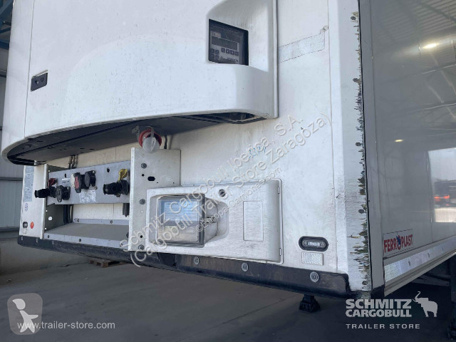 Полуприцеп Schmitz Cargobull Reefer Standard