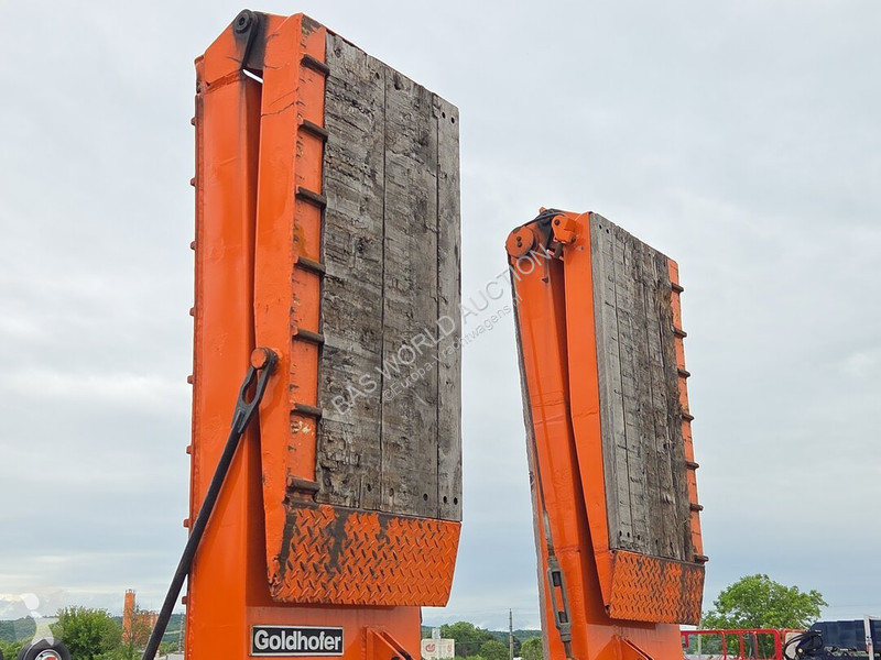 Полуприцеп Goldhofer STZ-L6-67/80A