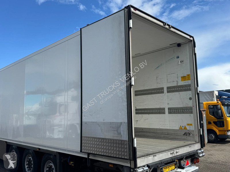 Полуприцеп Schmitz Cargobull Thermo King SLXi...