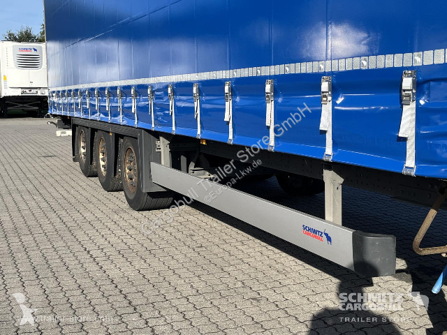 نصف مقطورة Schmitz Cargobull Curtainsider Mega...