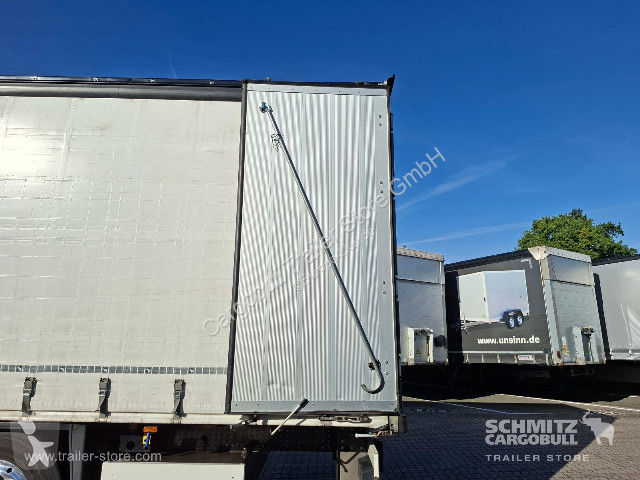 نصف مقطورة Schmitz Cargobull Curtainsider...