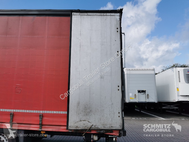 Semitrailer Schmitz Cargobull Curtainsider Mega