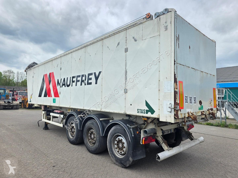 Stas SAF - DISC Stas 3-axle tipper - SAF axles...