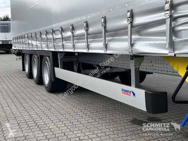 نصف مقطورة Schmitz Cargobull Curtainsider Mega...