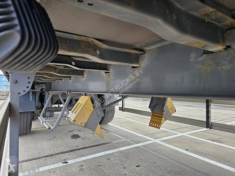 Weka 2 AXLE CLOSED BOX STEER AXLE 3T LIFT...