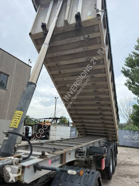 Leciñena S3NA semi-trailer