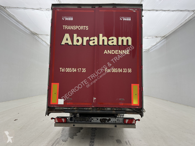 Fliegl Tautliner semi-trailer