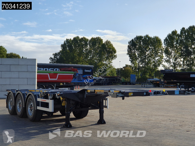 Kässbohrer XS 3 axles NEW Multi 45'ft Lift Axle...