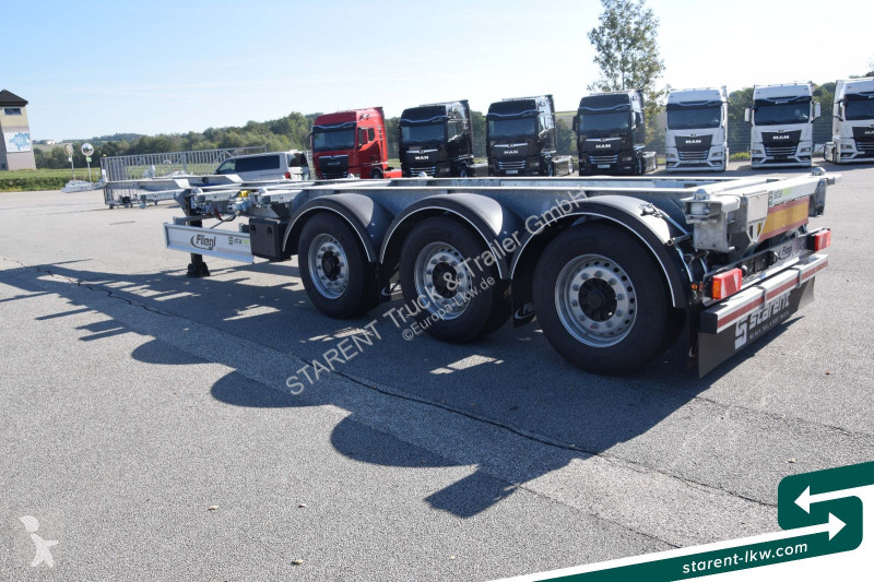 نصف مقطورة Fliegl Containerchassis ADR...