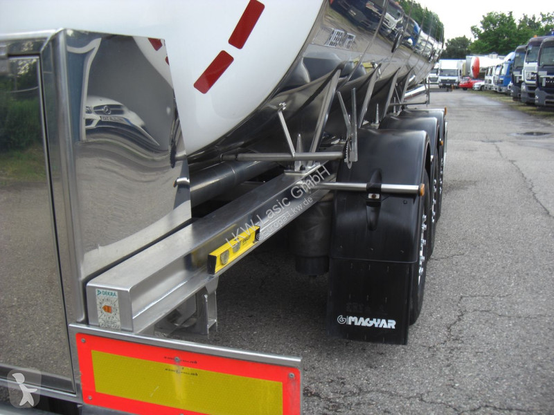 Semitrailer Magyar SRMAGD / BIERTANKER