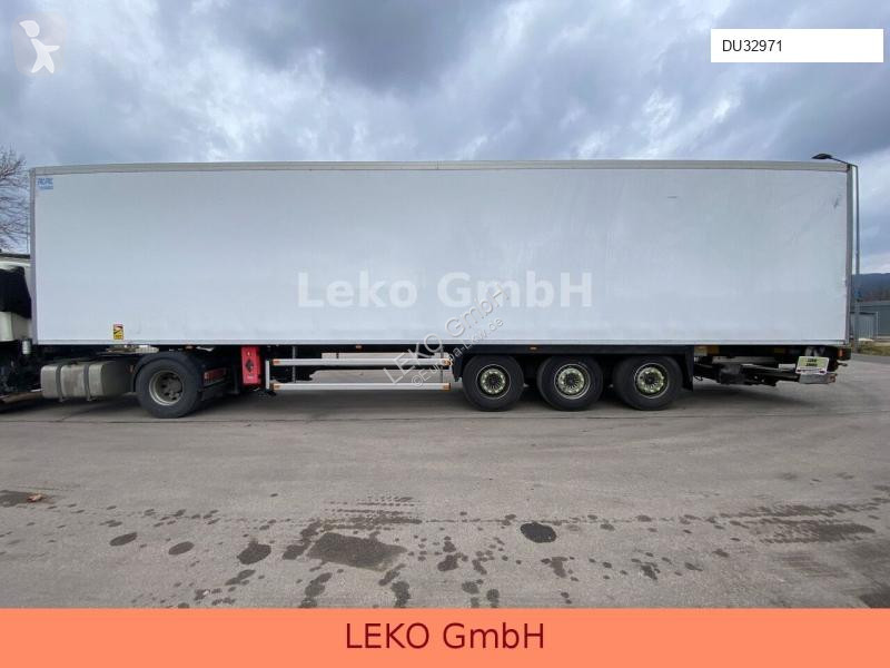 Semitrailer Merker Frappa  Doppelstock Vector...