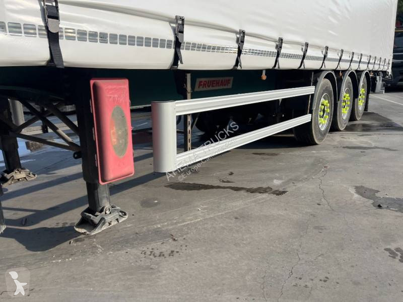 Semitrailer Fruehauf 3 essieux PLSC