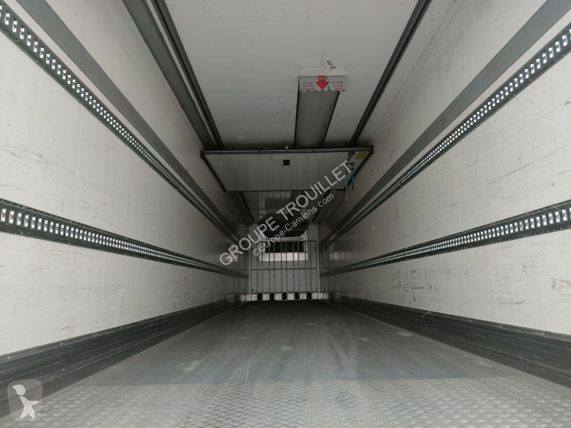 نصف مقطورة Trouillet 38 TONNES HAYON CAISSE...