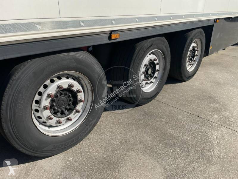 Semitrailer Schmitz Cargobull SCB-S3B 3 EIXOS...