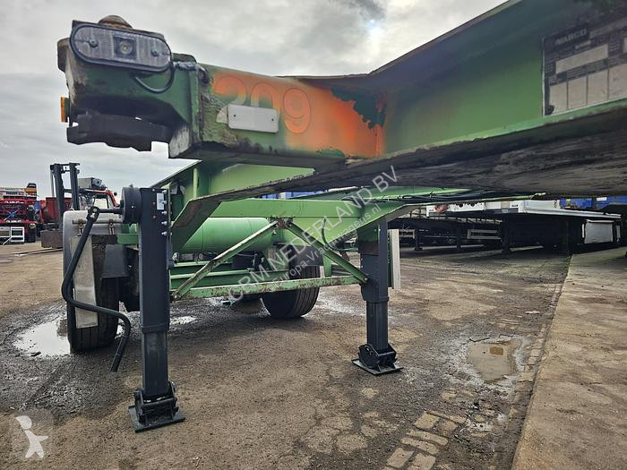 Semitrailer Renders Euro 700 2 axle 20 ft...
