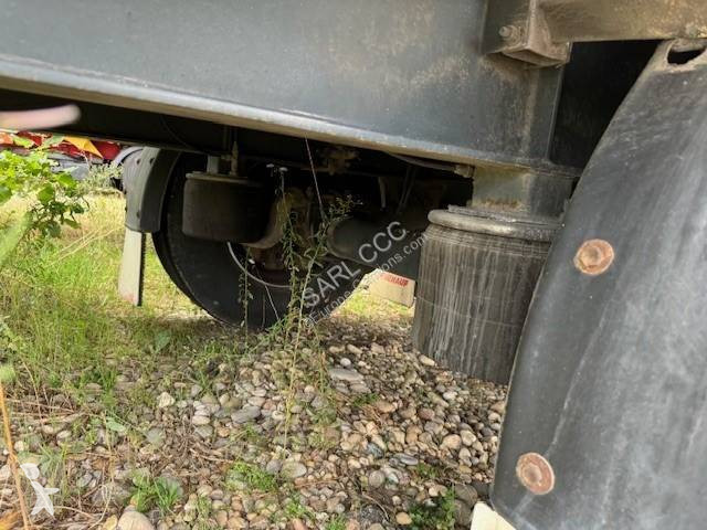 Semirimorchio Fruehauf GL-763-NH accidentée