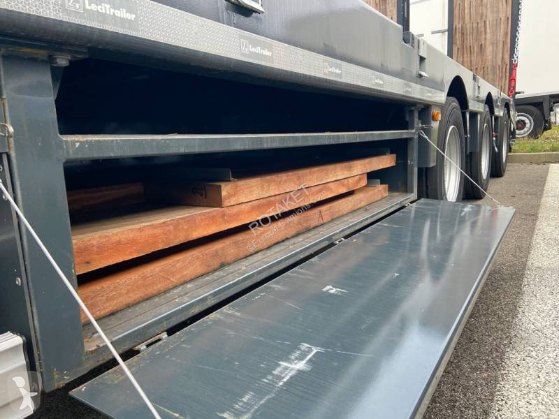 نصف مقطورة Lecitrailer Porte engin dont un...