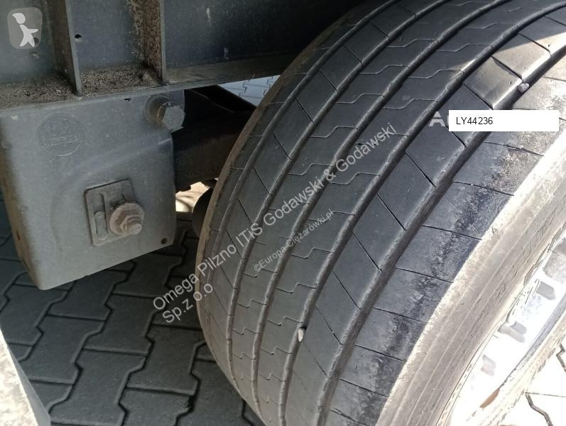 Semitrailer Wielton NS-3 MEGA