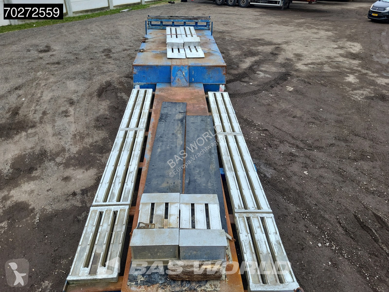Semitrailer Nooteboom BAZ-66 4xLenkachse...
