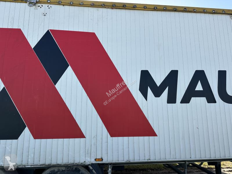 Semitrailer Benalu  Fond mouvant