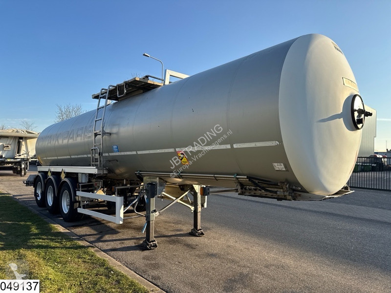 Semi reboque Magyar Bitum 30.000 liter, 1 Comp
