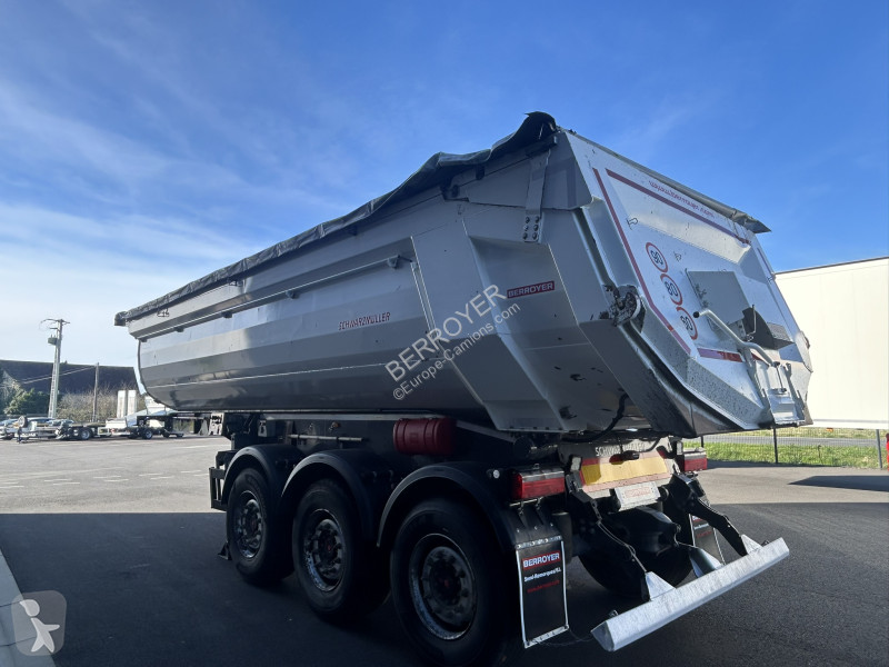 Semitrailer Schwarzmüller