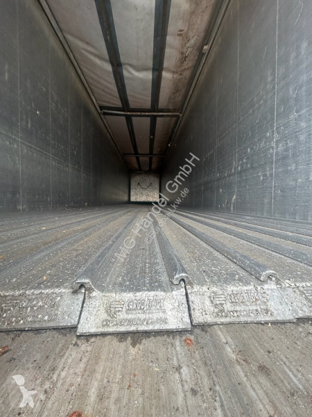 Semitrailer Schwarzmüller J Serie, Liftachse,...