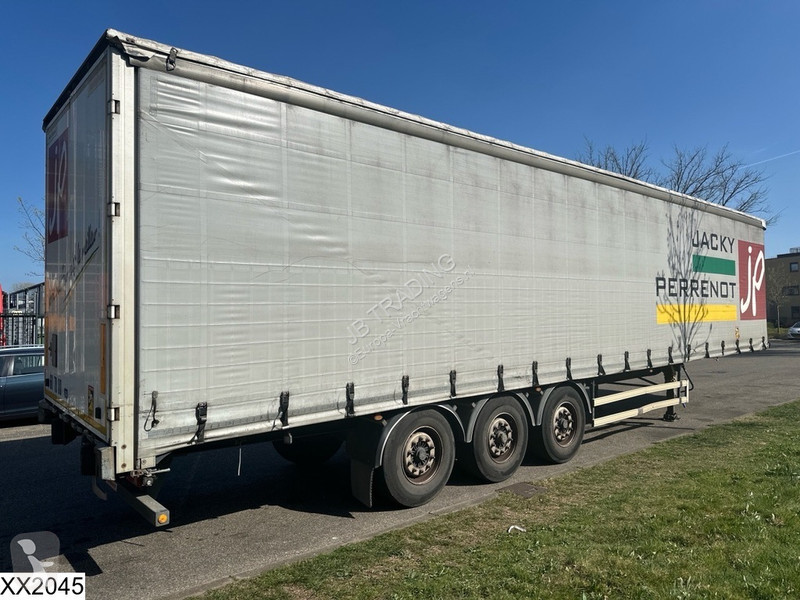 Semitrailer Fruehauf Tautliner