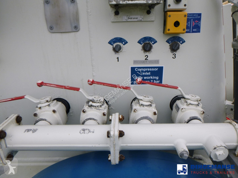 Semiremorca Feldbinder Powder tank alu 50 m3 /...